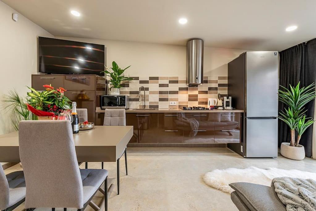 2 Min From The Sea Pool, Comfort And Free Wifi Miami Playa Luaran gambar